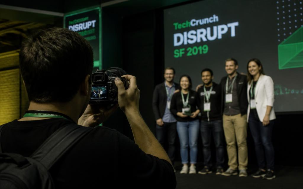 Event photo content